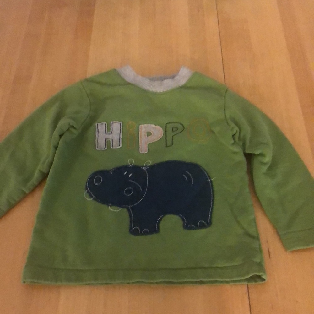 🔵 3/$20 Keedo hippo sweatshirt